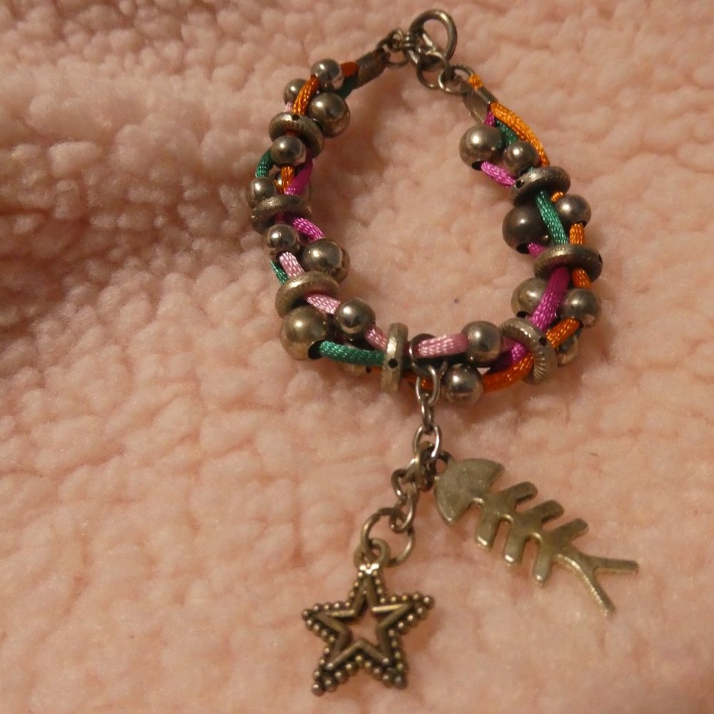 Unicorn Bracelet With Fishbone and Star | Pink, Orange and Green String | Beads